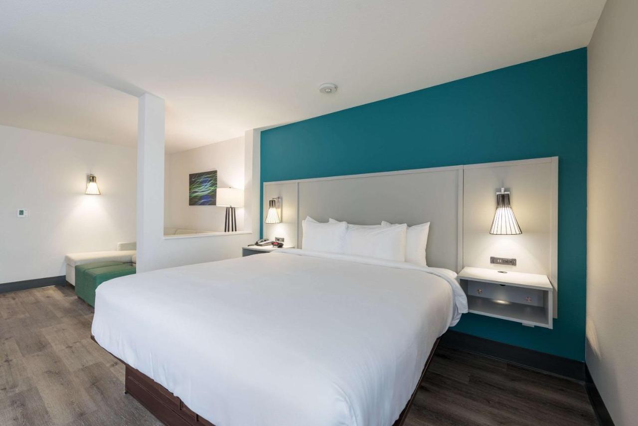 Comfort Suites Colorado Springs East - Medical Center Area מראה חיצוני תמונה